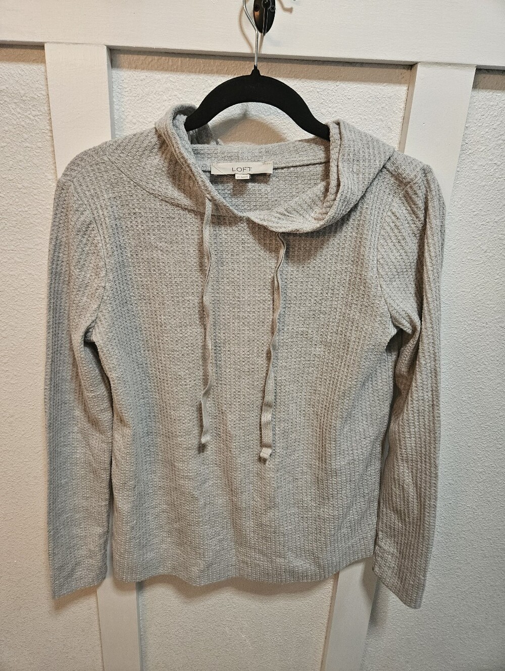 LOFT Light Gray Waffle-Knit Hooded Pullover